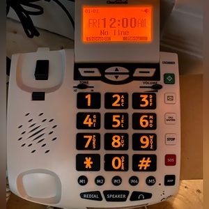 LIGHT UP Large Button Amplified Corded Phone  CLEAR SOUNDS SOS Alert phone